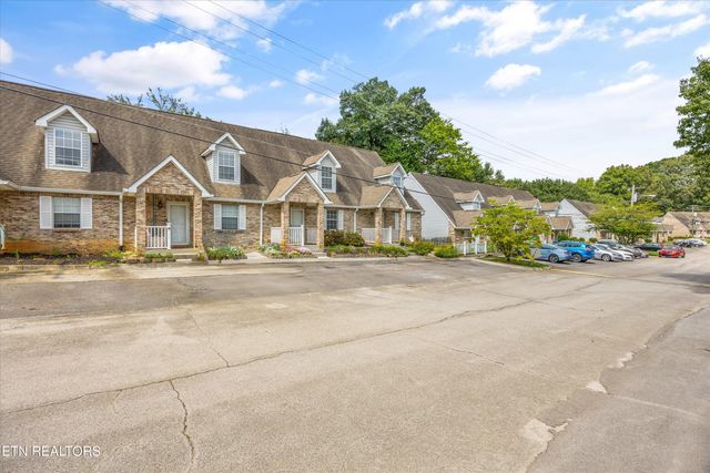 1055 Blinken St, Knoxville, TN 37932