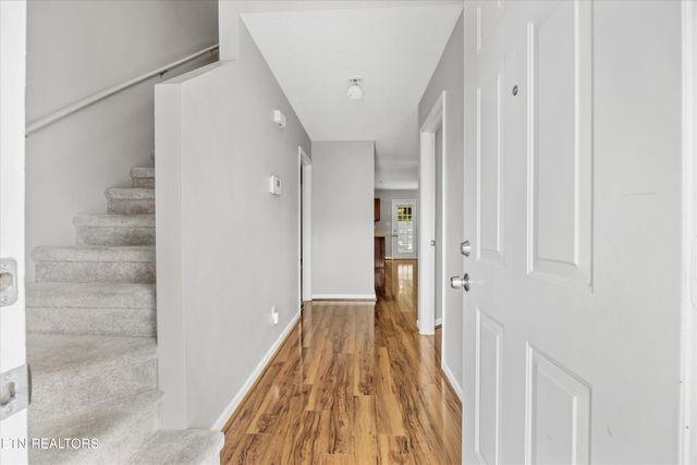 1055 Blinken St, Knoxville, TN 37932