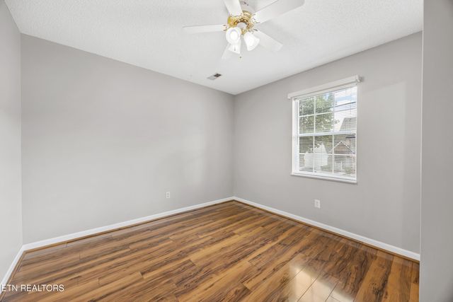 1055 Blinken St, Knoxville, TN 37932