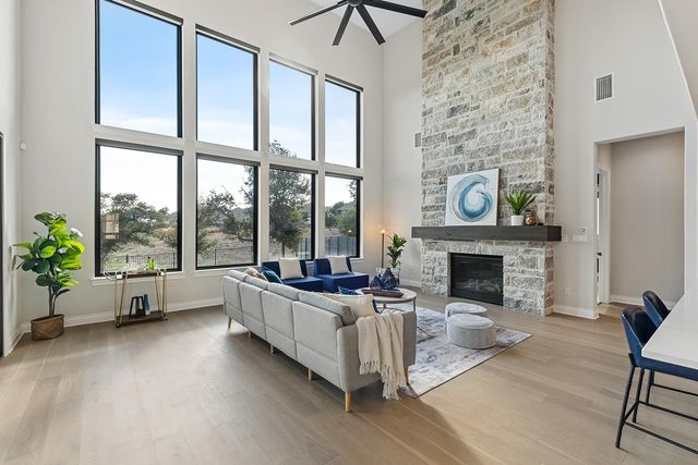 124 Silverwood TRL, Georgetown, TX 78628