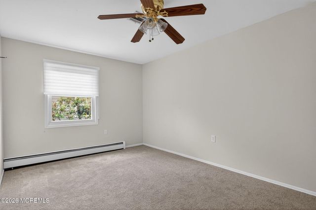 24 Chateux Lane, Toms River, NJ 08757