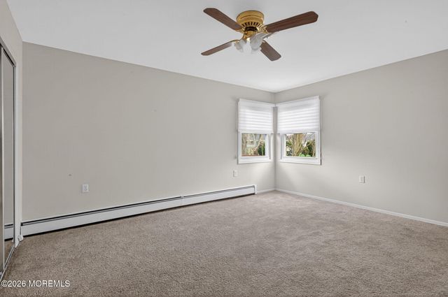 24 Chateux Lane, Toms River, NJ 08757