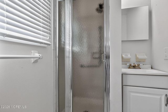 24 Chateux Lane, Toms River, NJ 08757