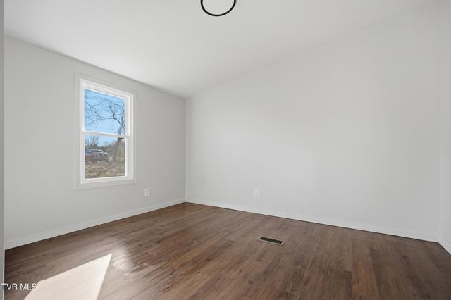 136 Clyde Miller Drive, Telford, TN 37690