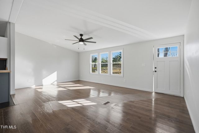 136 Clyde Miller Drive, Telford, TN 37690