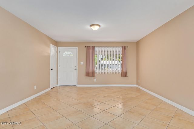 3473 E CROCUS Drive, Phoenix, AZ 85032