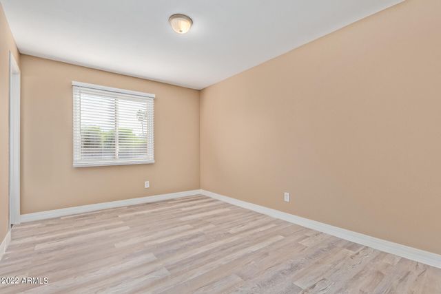 3473 E CROCUS Drive, Phoenix, AZ 85032