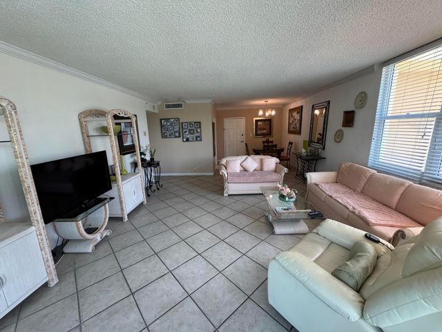 2501 S Ocean Drive 326, Hollywood, FL 33019