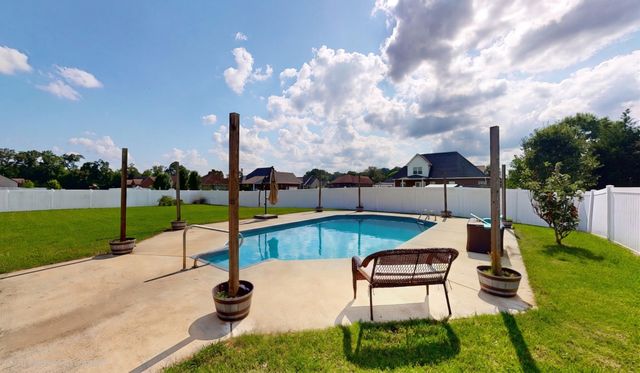 145 Cooper Place Dr, Manchester, TN 37355