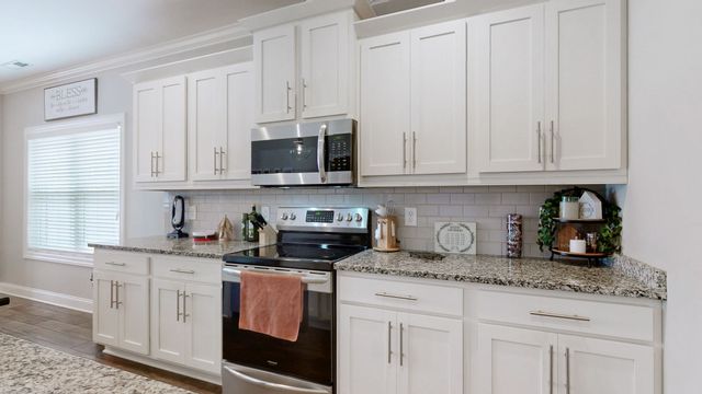 145 Cooper Place Dr, Manchester, TN 37355