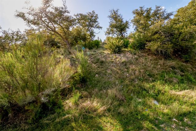 7608 Tessera Pkwy, Lago Vista, TX 78645