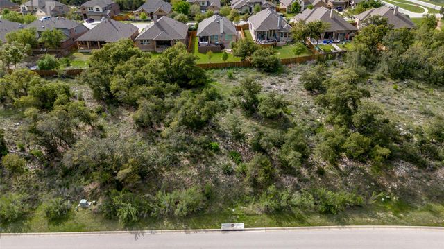 7608 Tessera Pkwy, Lago Vista, TX 78645