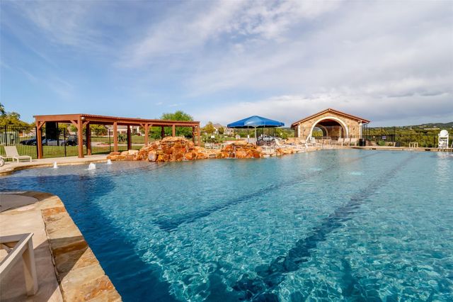 7608 Tessera Pkwy, Lago Vista, TX 78645