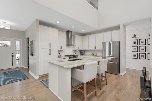 860 N Mill Street, South Lyon, MI 48178