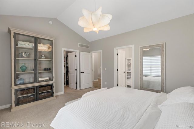 860 N Mill Street, South Lyon, MI 48178