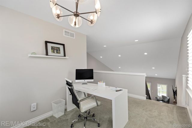 860 N Mill Street, South Lyon, MI 48178