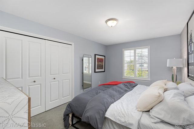 860 N Mill Street, South Lyon, MI 48178