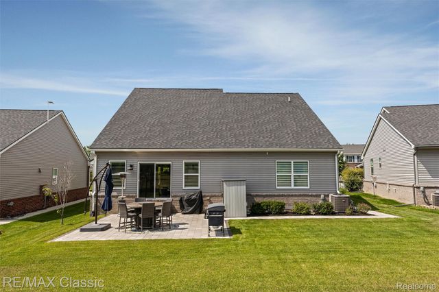 860 N Mill Street, South Lyon, MI 48178