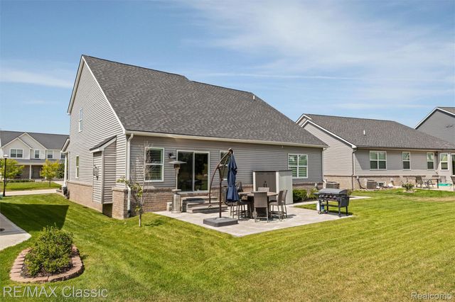 860 N Mill Street, South Lyon, MI 48178