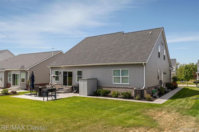 860 N Mill Street, South Lyon, MI 48178