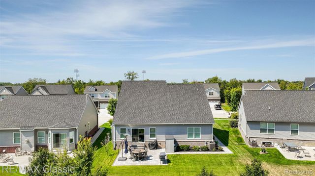 860 N Mill Street, South Lyon, MI 48178
