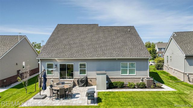 860 N Mill Street, South Lyon, MI 48178