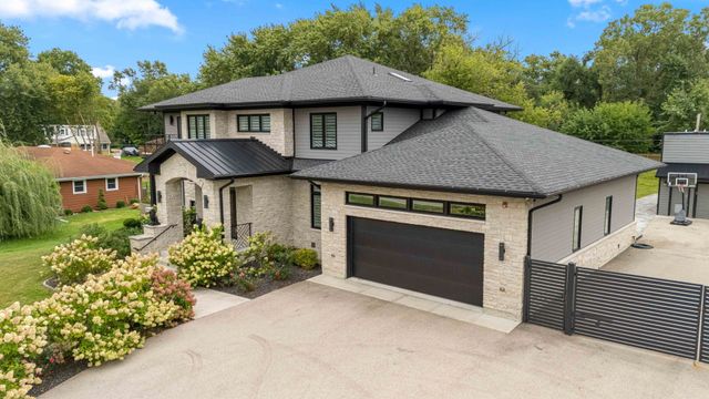 21W741 Thorndale Avenue, Medinah, IL 60157