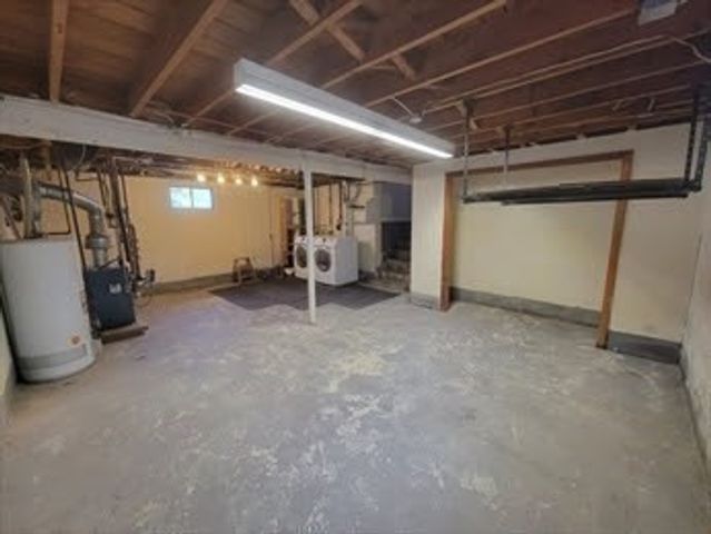 5 Greenleaf Cir, Framingham, MA 01701