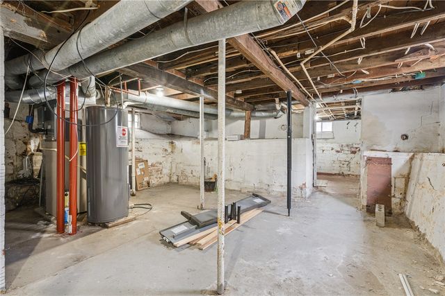 403 3RD Street, Traer, IA 50675