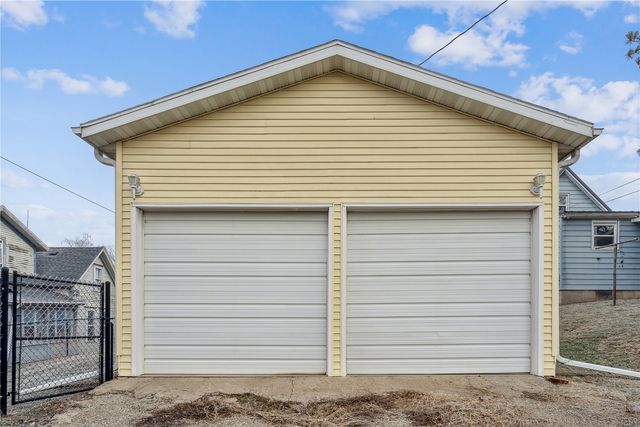 403 3RD Street, Traer, IA 50675