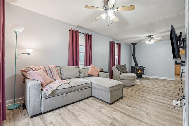 403 3RD Street, Traer, IA 50675