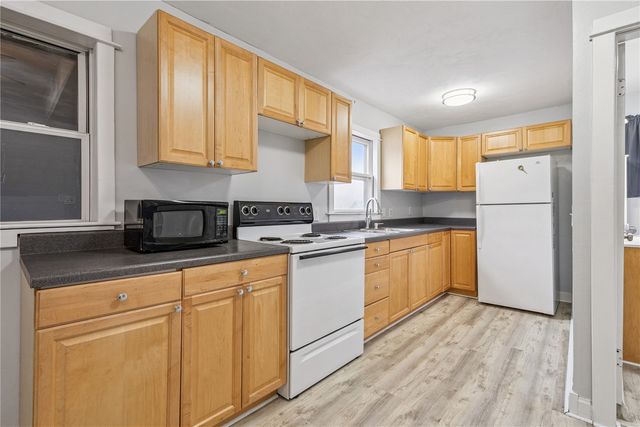 403 3RD Street, Traer, IA 50675