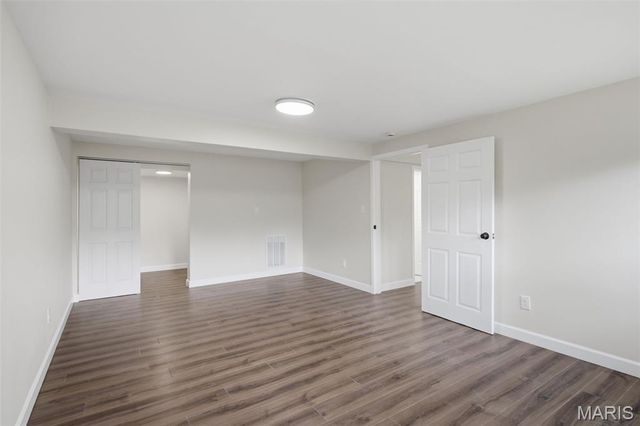 2431 Trossock Lane, Kirkwood, MO 63122