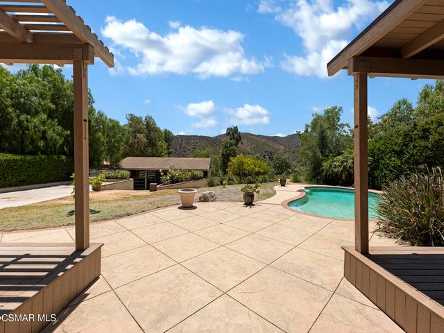 1506 Rambling Road, Simi Valley, CA 93065