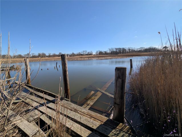 127 Johns Neck Road, Shirley, NY 11967