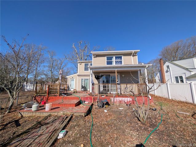 127 Johns Neck Road, Shirley, NY 11967