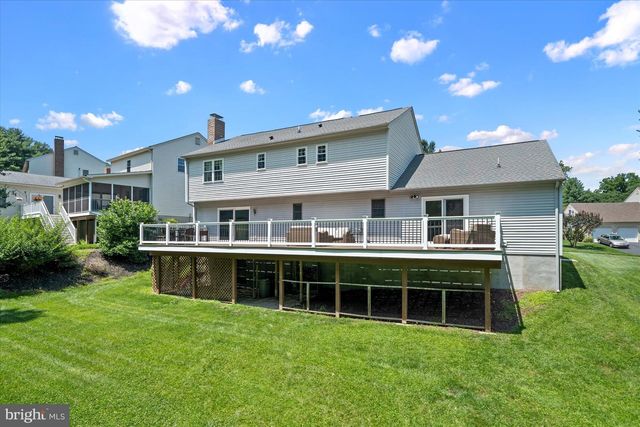 8 WINDING HILL DR, Hockessin, DE 19707