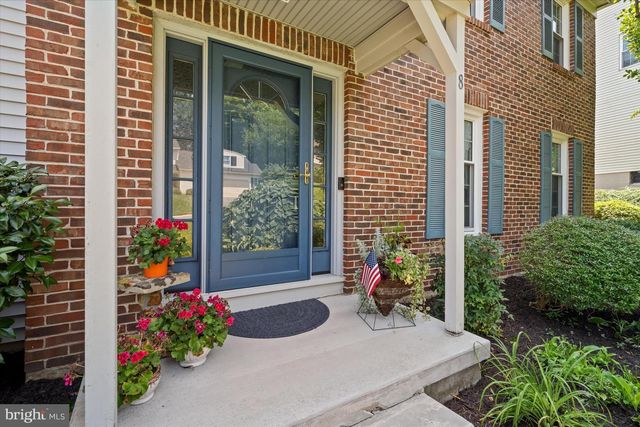 8 WINDING HILL DR, Hockessin, DE 19707