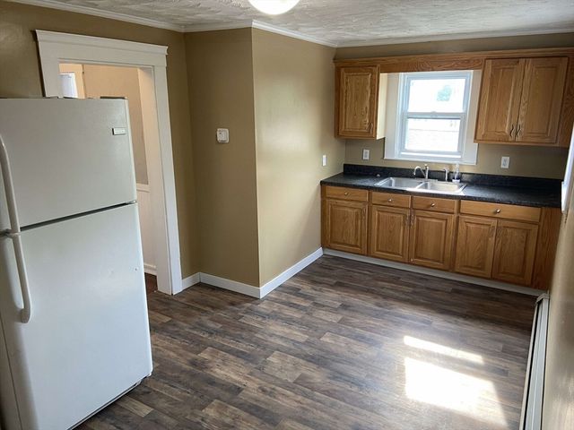 29 Slocum 2, Acushnet, MA 02743