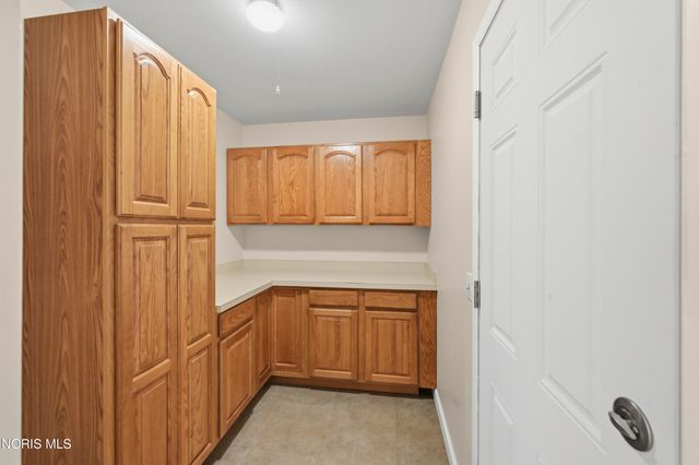 1764 N Parkway Dr. N Drive, Maumee, OH 43537