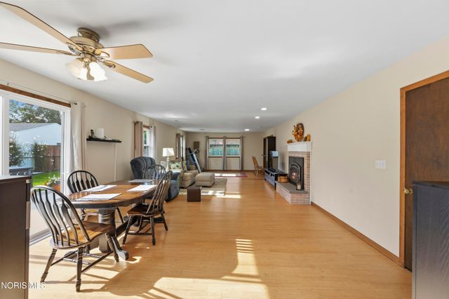 1764 N Parkway Dr. N Drive, Maumee, OH 43537