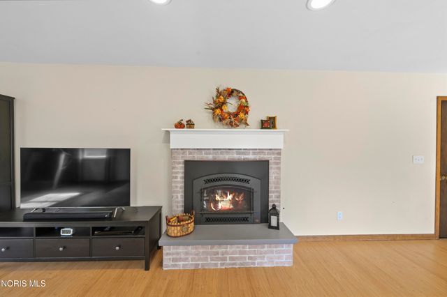 1764 N Parkway Dr. N Drive, Maumee, OH 43537