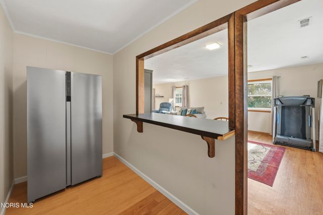 1764 N Parkway Dr. N Drive, Maumee, OH 43537
