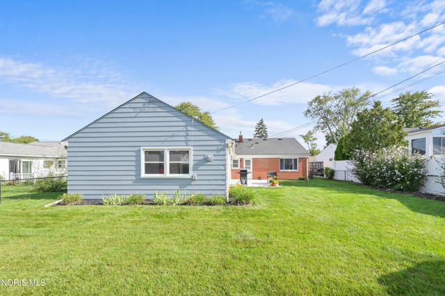 1764 N Parkway Dr. N Drive, Maumee, OH 43537