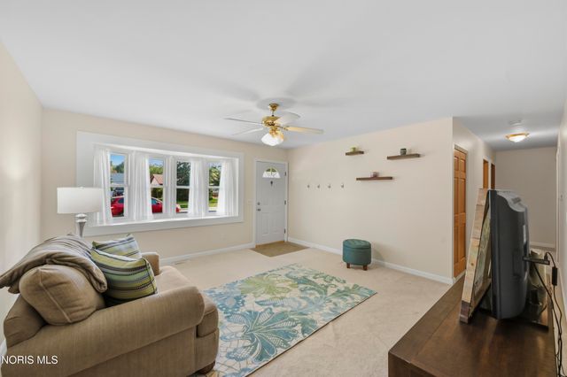 1764 N Parkway Dr. N Drive, Maumee, OH 43537