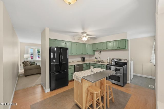 1764 N Parkway Dr. N Drive, Maumee, OH 43537