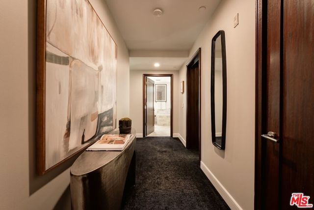 447 N Doheny Drive 101, Beverly Hills, CA 90210