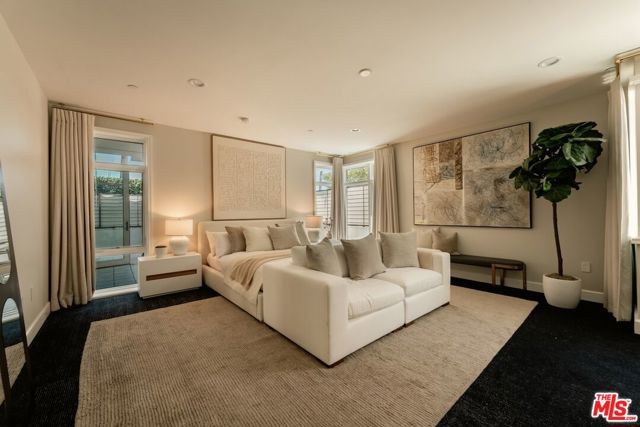 447 N Doheny Drive 101, Beverly Hills, CA 90210