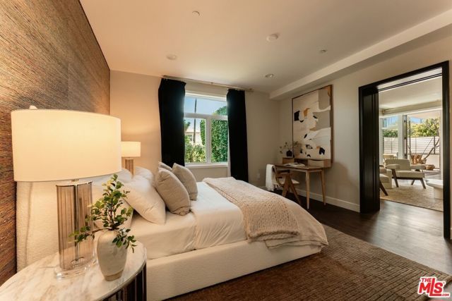 447 N Doheny Drive 101, Beverly Hills, CA 90210