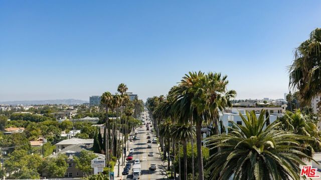 447 N Doheny Drive 101, Beverly Hills, CA 90210